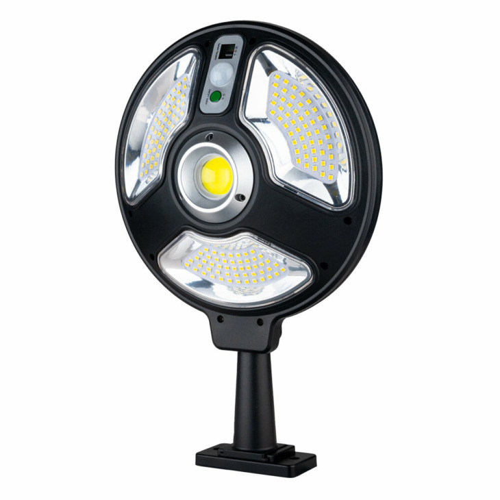 napelemes kültéri lámpa (2)