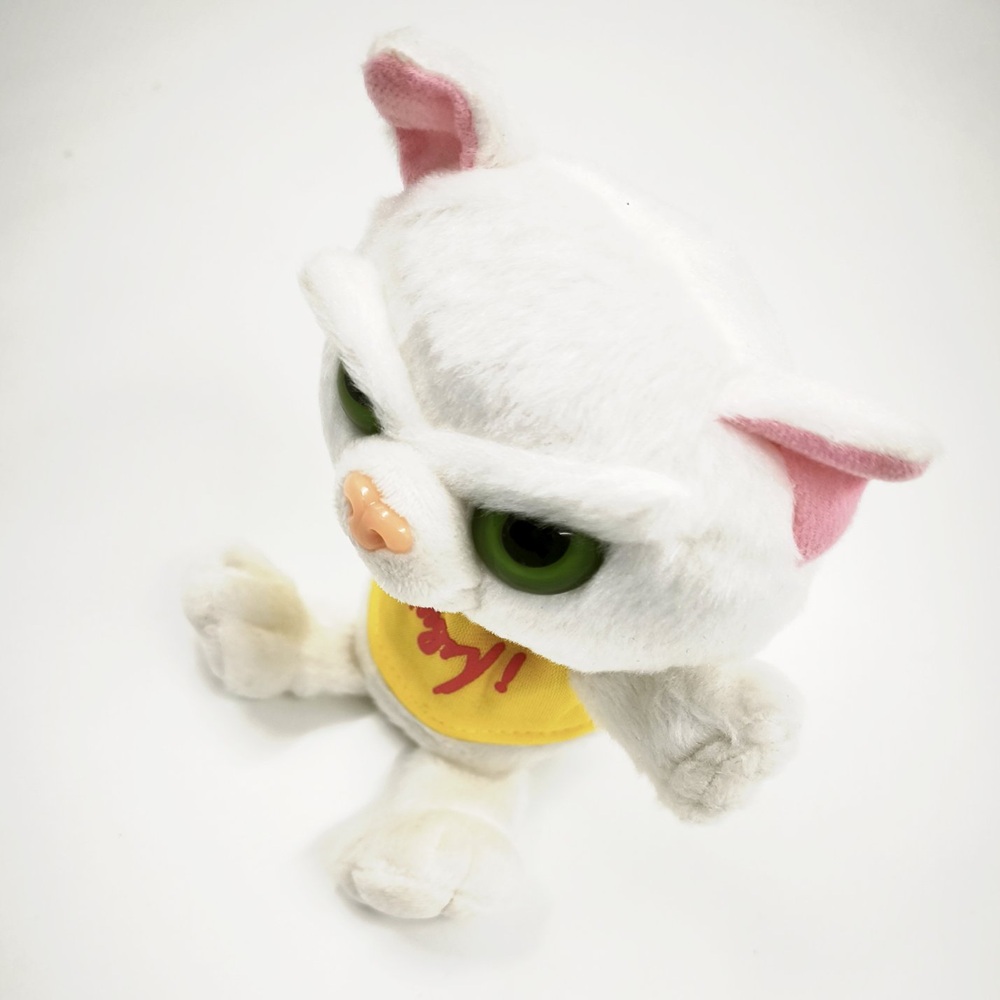 Mérges hisztis macska plüssfigura – aranyos és szórakoztató játékgyűjtemény 2