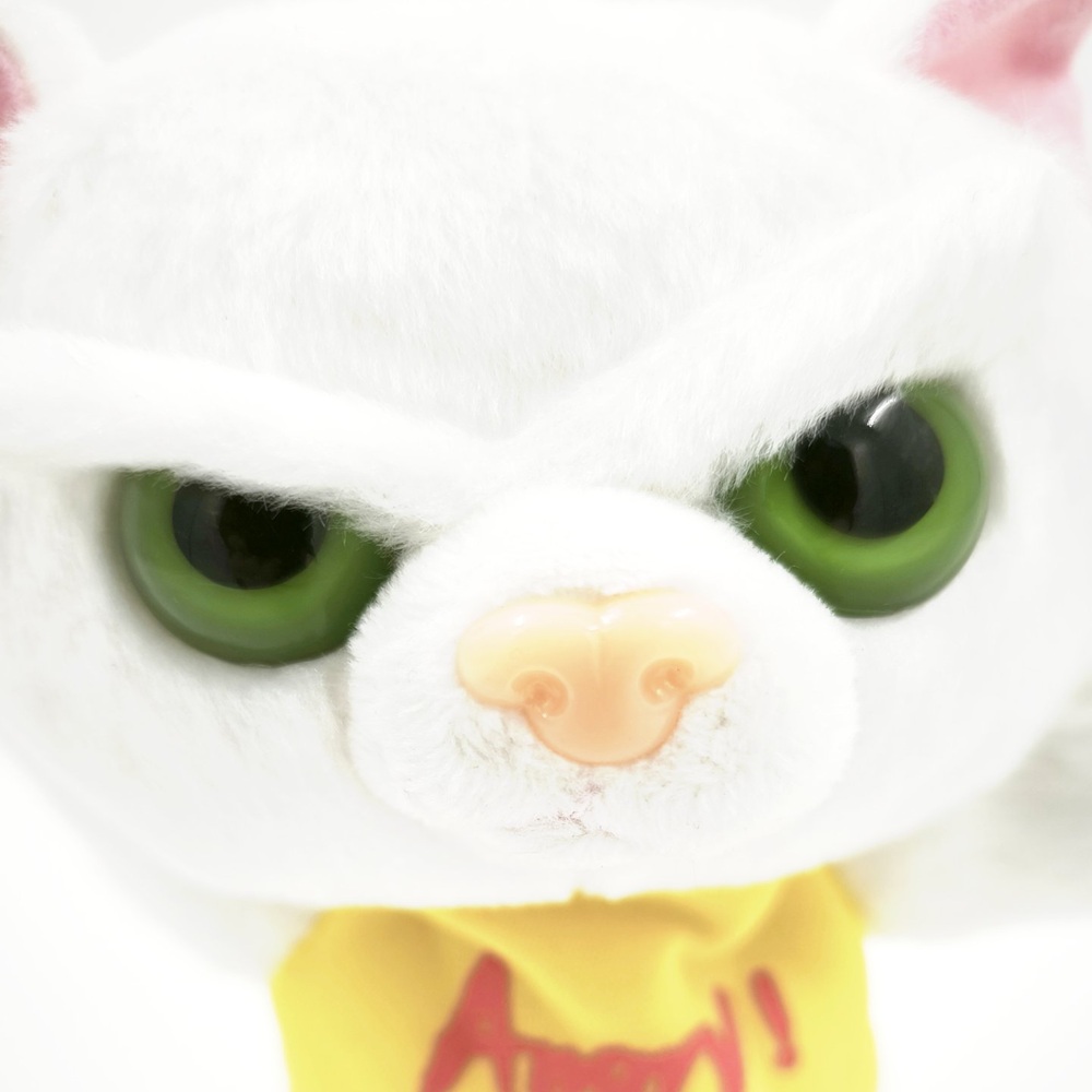Mérges hisztis macska plüssfigura – aranyos és szórakoztató játékgyűjtemény 4