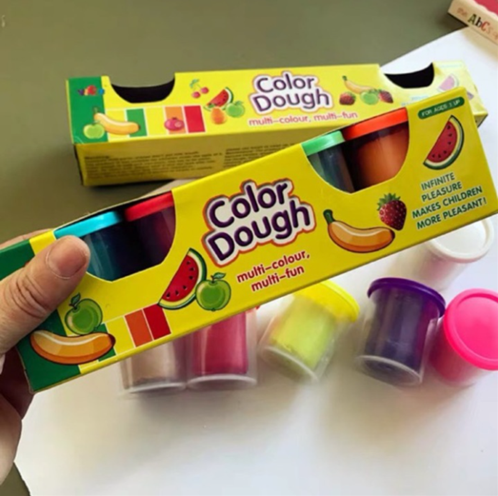Színes gyurma szett 4 darabos color dough készlet dobozban gyerekeknek (BBMJ) 2